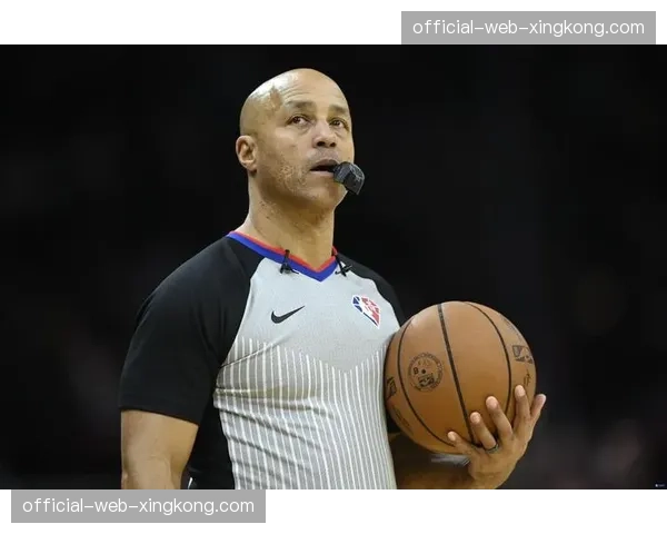 裁判戴维斯执法履历回顾 经验丰富主裁面临信任危机