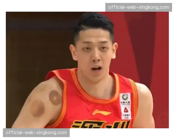 米奇20分14板6助5帽全能数据 青岛内线防守屏障作用显著